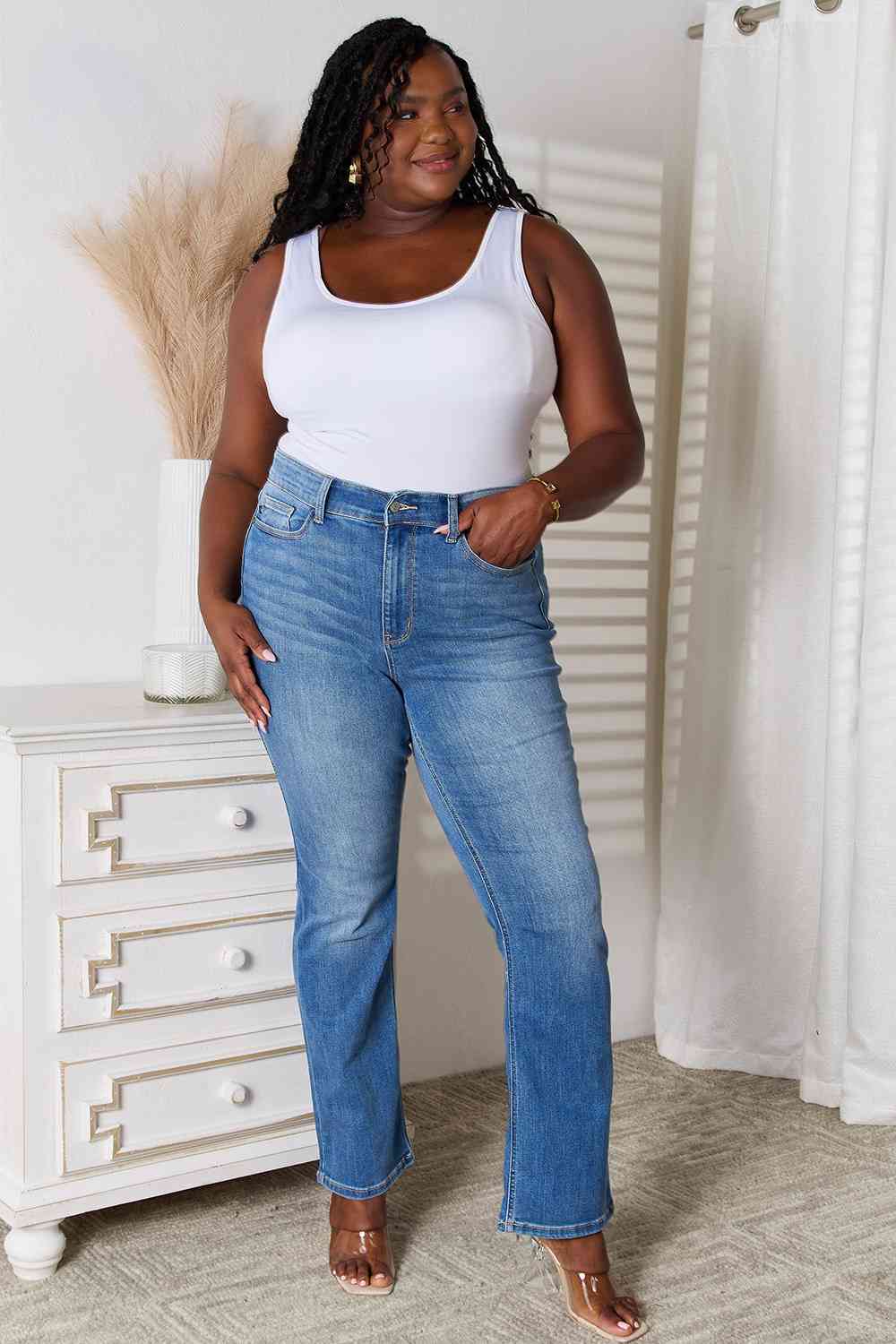 Judy Blue Full Size Straight Leg Jeans with Pockets - Athleuse