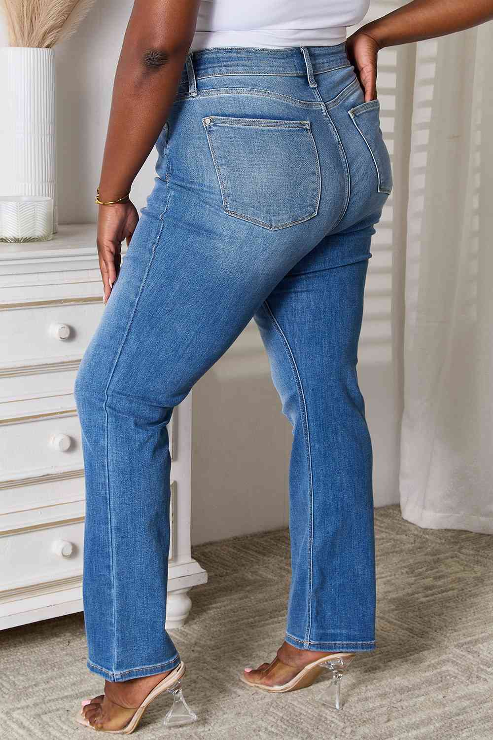 Judy Blue Full Size Straight Leg Jeans with Pockets - Athleuse