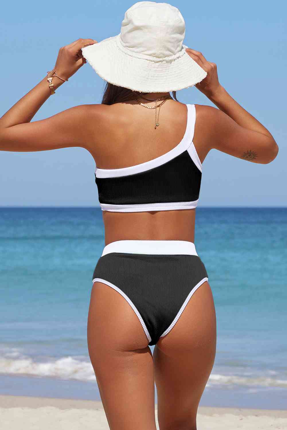 Contrast Trim Ribbed One-Shoulder Bikini Set - Athleuse